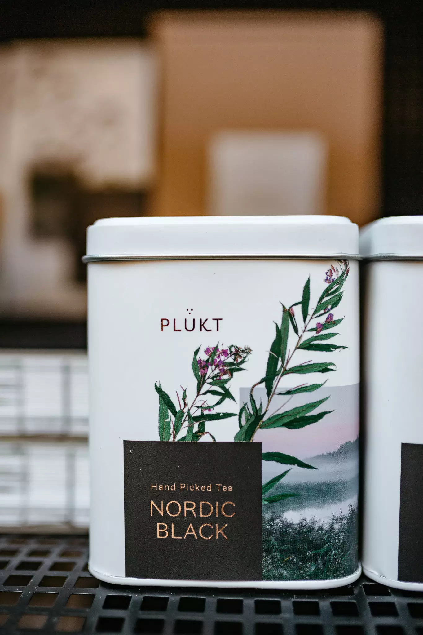 NORDIC BLACK_plukttea