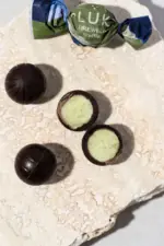 PLŪKT x Pure Chocolate tējas trifeles