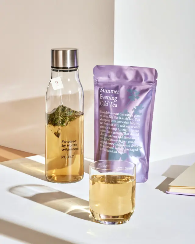 Tea just got cooler. Refresh your senses with PLŪKT cold-brew herbal blends. 🌿🧊 Ideal for warm summer days — kick off your mornings with NORDIC MORNING and wind down with SUMMER EVENING. ☀️#PLŪKT #ColdBrewTea #HerbalRefreshment
