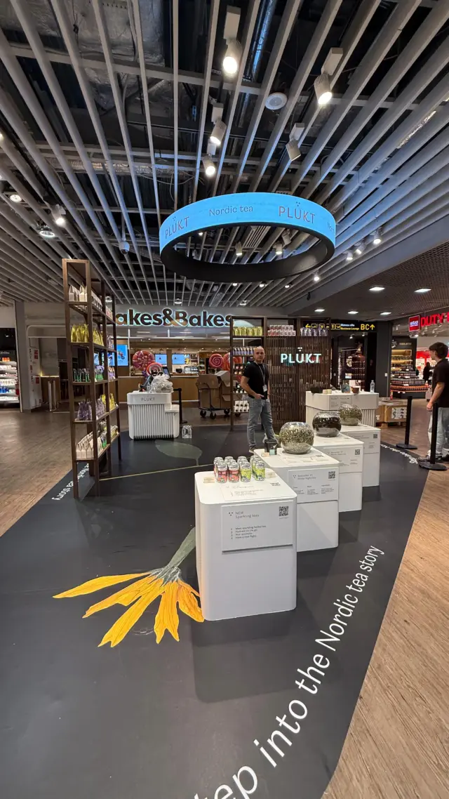 Hand-picked Nordic Black tea featured in @atudutyfreeriga pop-up in @riga_airport .⚡️caffeine-free⚡️energy-boosting⚡️handmade in LatviaRich source of vitamin C and polyphenols.#plukttea #NordicTea