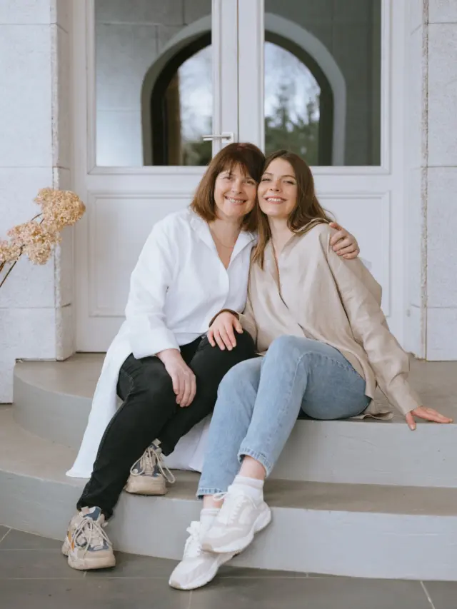 Today we celebrate the strength, wisdom, and quiet power of women everywhere. 🌿At PLŪKT, this day is especially meaningful, as our story is rooted in a mother–daughter duo who believed that wild Nordic meadows hold something truly special. Together, we turned a shared love for nature, herbal wisdom, and sustainable living into a tea brand that now travels far beyond Latvia.What started with long walks through blooming fields and baskets filled with hand-picked herbs has grown into a community of people who value nature, care, and authenticity.Today we celebrate not only women in business, but also mothers, daughters, sisters, friends, and every woman who inspires change in big or small ways.Thank you for being part of our journey.Happy International Women’s Day. 💛#InternationalWomensDay #MotherDaughter #NordicTea #plukttea