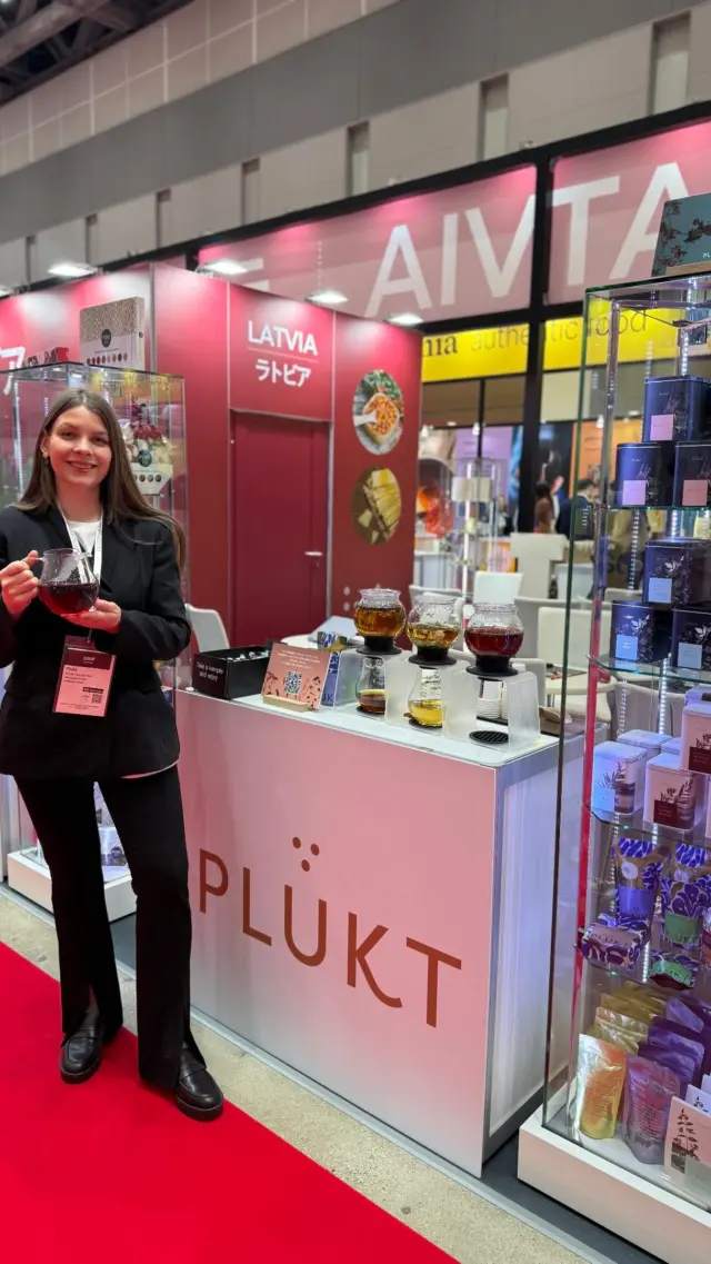 Greetings from Tokyo! 🇯🇵PLŪKT Nordic Teas have arrived to one of the world’s leading trade shows FOODEX. It is a pleasure to be here and meet our dear customers as well as introduce our teas to new tea lovers. What ar the top 3 herbal teas our Māra brews?🌿Blossom🌿Nordic Black teaand a mysterious new flavour alert 😍#plukttea #NordicTea