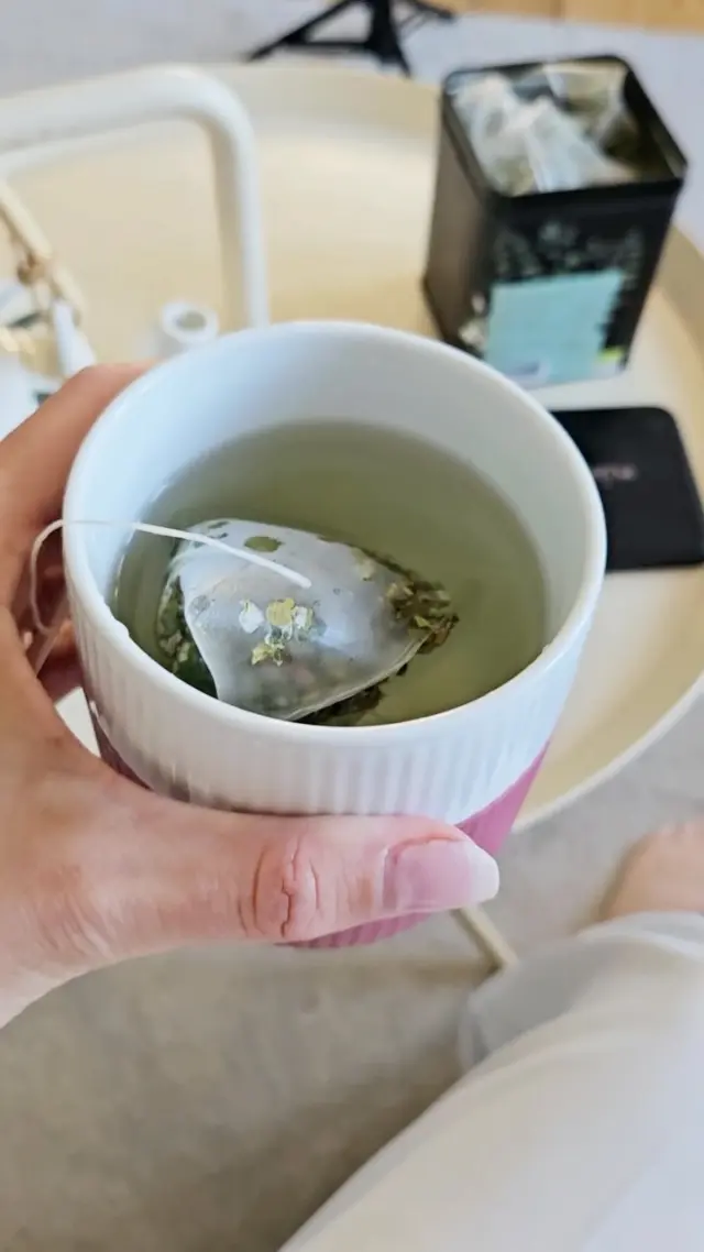 Godmorgen, Denmark 🇩🇰A gentle morning begins with a cup of tea inspired by the wild meadows and forests of Northern Europe.PLŪKT teas are certified organic, hand-picked and naturally caffeine-free — created for slow mornings, peaceful pauses and everyday tea rituals.Discover favourites such as BLOSSOM and WHITE NIGHT, now available in Denmark at:📍 Alma📍 INCO Cash & Carry📍 MENYFind your favourite blend and bring a little Nordic nature into your daily ritual. 🌿#PLŪKT #NordicTea #OrganicTea #CaffeineFree